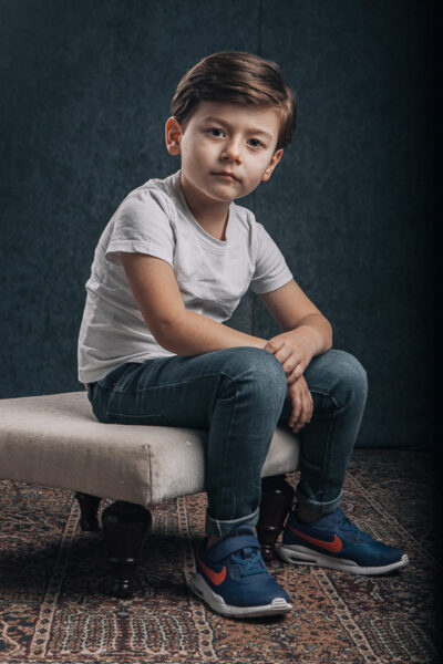 καλλιτεχνική φωτογραφία-πορτραίτο μικρού αγοριού